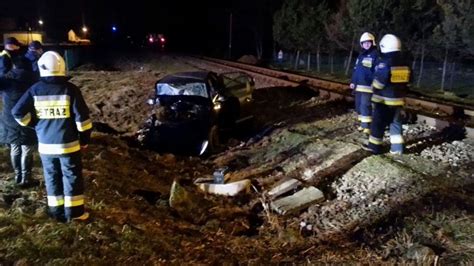 Wypadek Na Przeje Dzie Kolejowym Na Trasie Pomi Dzy Sanokiem A Krosnem