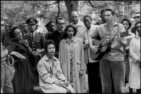 20 Incredible Photos Dissecting Civil Rights Protests