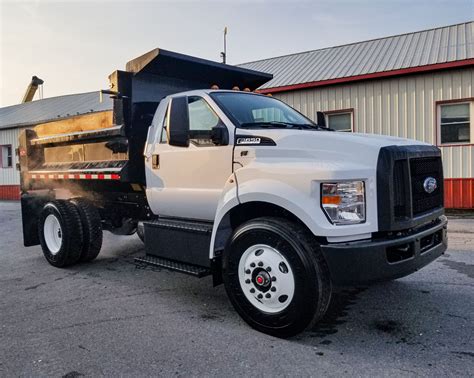 The Ultimate Guide: Choosing the Best Dump Truck for Asphalt Work