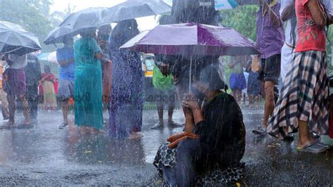 Yellow Alert Heavy Rain Warning In Eight Districts Of Kerala Cyclone