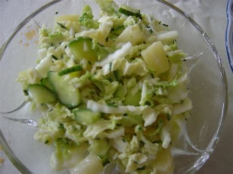 Chinakohlsalat Mit Ananas Im Sahne Senfdressing Rezept Kochbar De