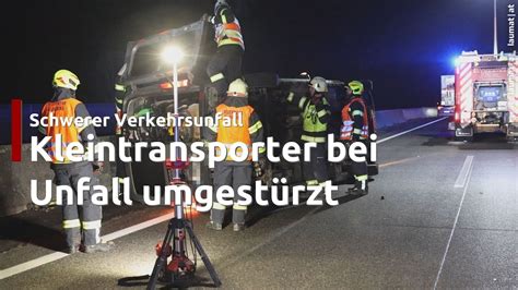 Kleintransporter Bei Schwerem Unfall Auf Westautobahn In Pucking