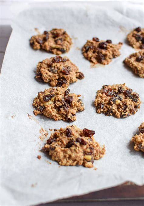 Easy Vegan Oatmeal Raisin Cookies 4 Ingredients Emily Happy Healthy