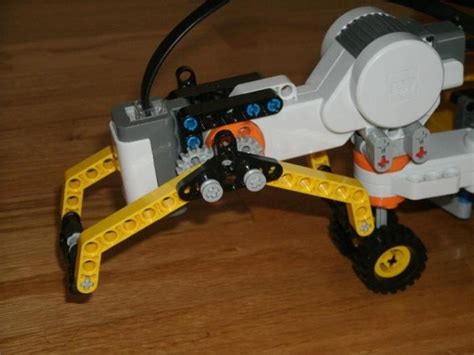 My LEGO Education - LEGO® MINDSTORMS® Blog: Building Robot Komodo Island WRO 2013