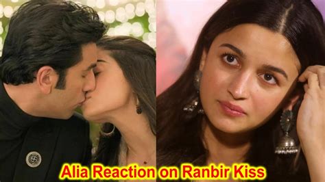 Alia Bhatt Reaction On Ranbir Kapoor Liplock With 14 Year Younger