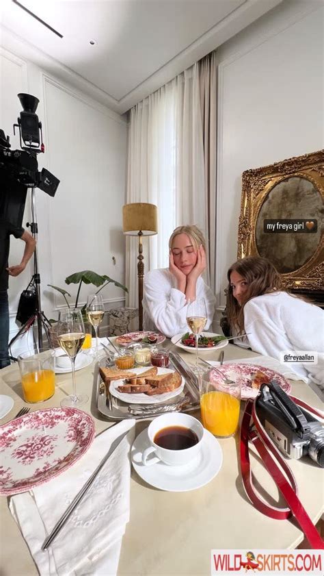 Hot Photos By Freya Allan