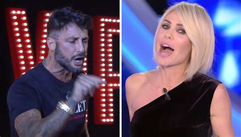 Fabrizio Corona Su Ilary Blasi Ecco Diventata Famosa