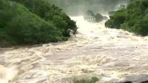 Kerala Floods Modi Announces Rs Cr Relief Aerial Survey Underway