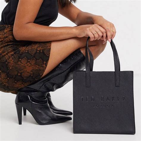 Ted Baker Black Seacon Crosshatch Tote Bag Women S Fashion Bags And Wallets Tote Bags On Carousell