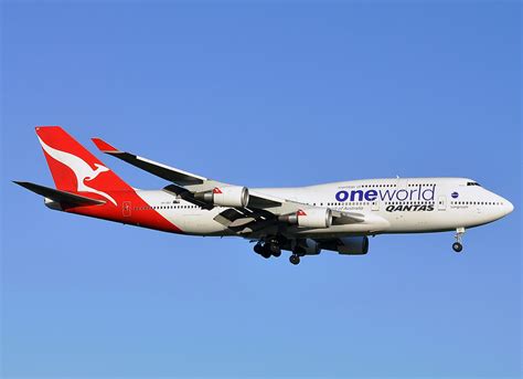 Boeing 747 400 Qantas Airways Photos And Description Of The Plane