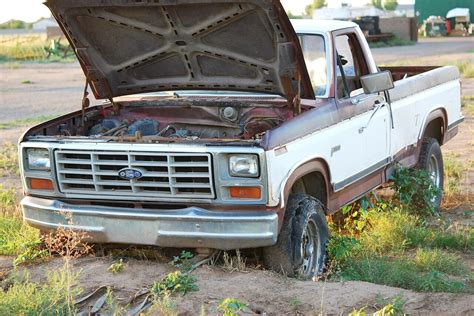 11 Dangers Of Driving A Junk Car Cash Auto Salvage