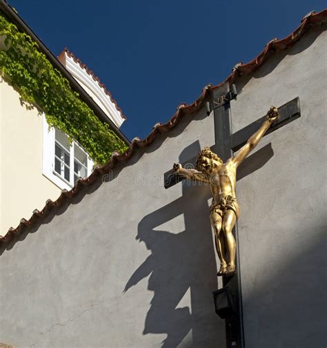 Jesus Christus Auf Dem Kreuz Stockbild Bild Von Kapelle Christ