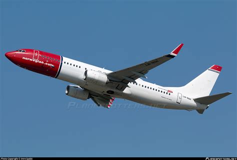 LN NIH Norwegian Air Shuttle Boeing 737 8JP WL Photo by Imre Szabó