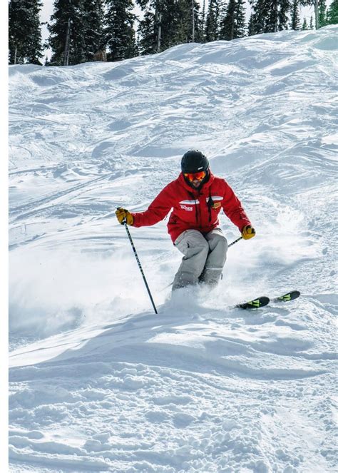 Learn How To Ski Moguls With These 8 Great Tips!