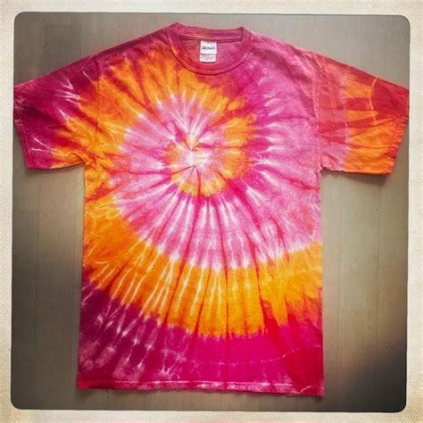 vintage tie dye super  nos orange magenta color spiral design