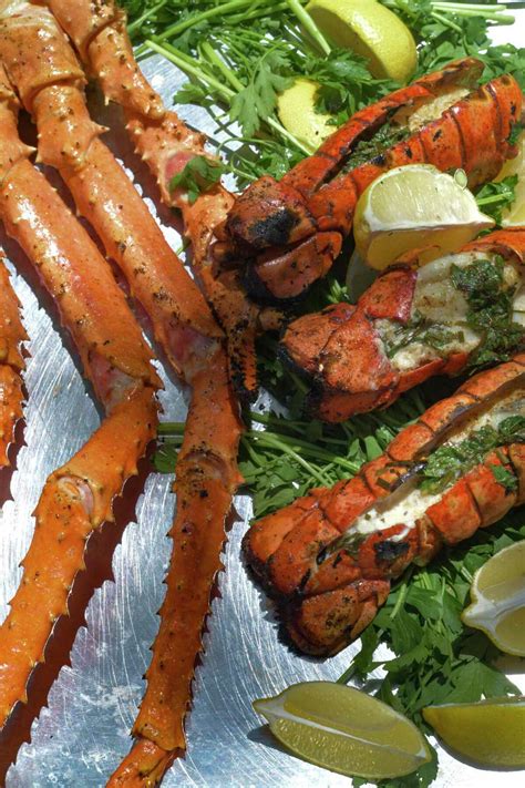 Chucks Food Shack How To Grill A Seafood Bounty Of Alaskan King Crab