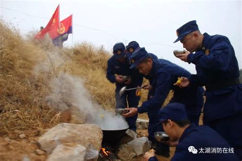 忆苦思甜重走红军路 牢记使命争当排头兵红色