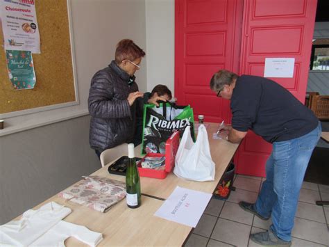 Montpont En Bresse Le Fleurissement Montponnais A Organis Une Vente