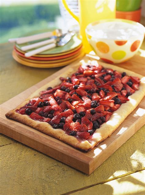 Tarte Rustique Aux Fraises Et Aux Bleuets Ricardo