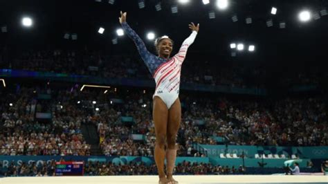 Simone Biles Flaunts ‘goat Necklace Made Of 546 Diamonds As She Clinches Second Gold Medal At