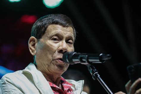 Duterte slams govt for stifling dissent | The Manila Times