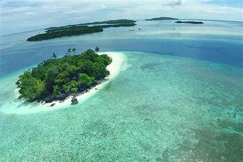 Pemda Halmahera Promosikan Wisata Laut Maluku Utara