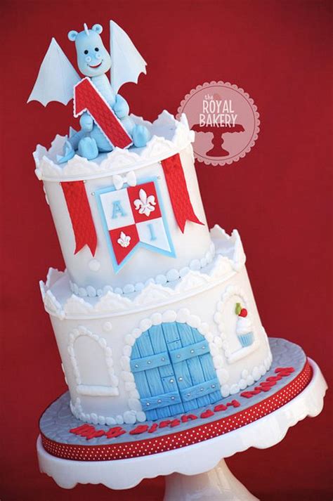 Dragon Castle Cake - Cake by Lesley Wright - CakesDecor