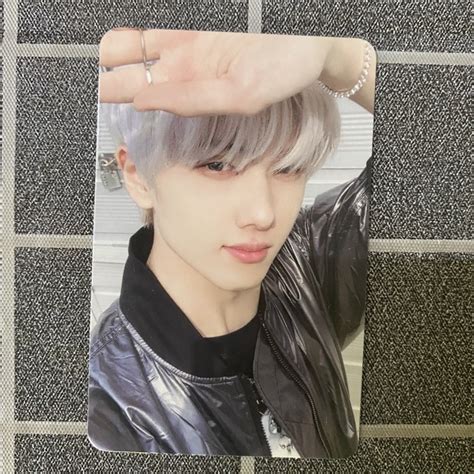 Thẻ ảnh card Jisung selfie hứng nắng Photobook ver Young Star album NCT