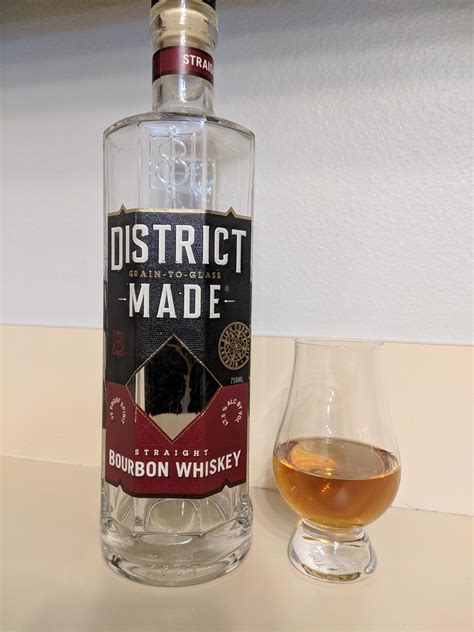 Review 31 District Made Straight Bourbon Whiskey Rbourbon