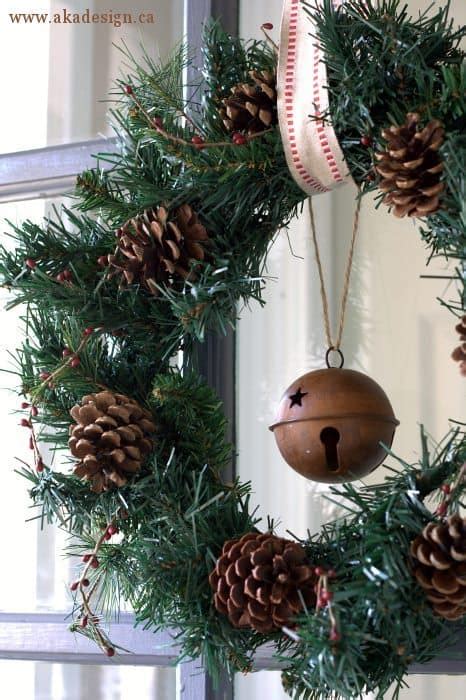 Pinecone Rusty Jingle Bell Christmas Wreath