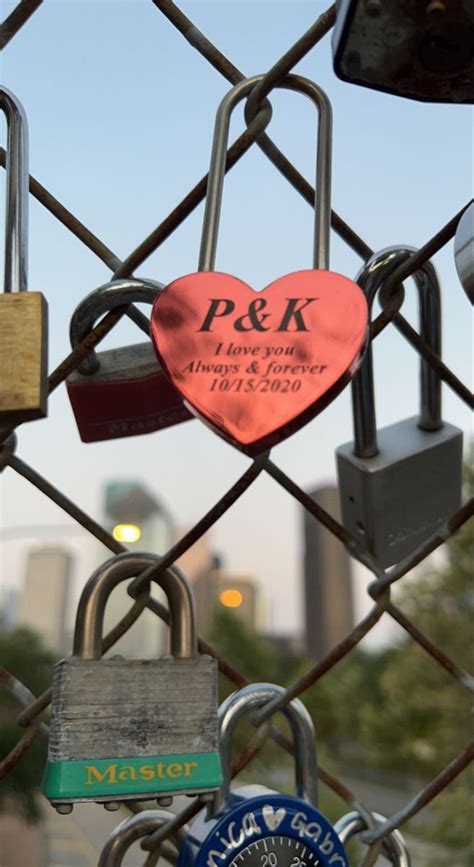 Pont Des Arts Love Lock Bridge In Paris