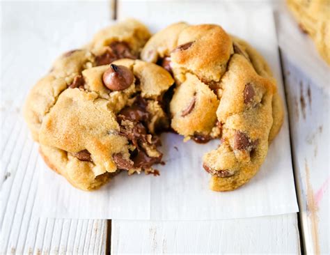 Crumbl Triple Chocolate Chip Cookie Recipe Banana