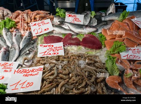 Fresh Seafood Display Supermarket Hi Res Stock Photography And Images