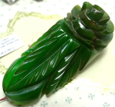 Antique Art Deco Carved BAKELITE Bright Green Rose Fl Gem