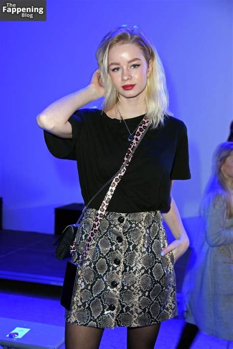 Zoe Saip Hot Photos TheFappening