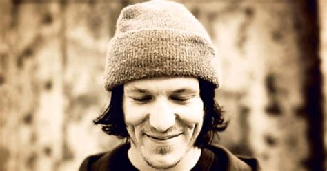 Remembering Elliott Smith A Classic Interview From The Hot Press