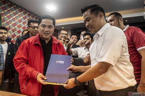 Erick Thohir Dinilai Tak Langgar Aturan Calonkan Diri Jadi Ketum Pssi Antara News