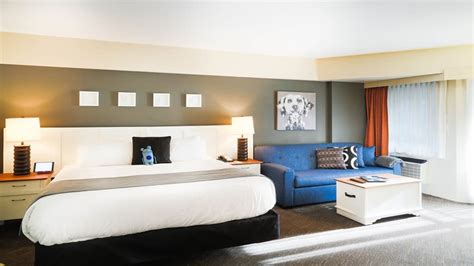 Summit Lodge Boutique Hotel Whistler BC Whistler Accommodations