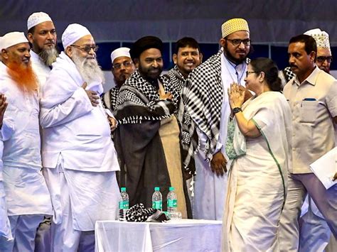 Mamata Banerjee Vs Bjp West Bengal Cm On Communal Hatred Money