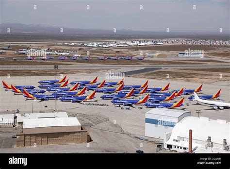 Victorville airport hi-res stock photography and images - Alamy