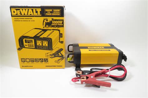 Dewalt Dxaepi1000 1000 Watt Triple Usb Port Portable Car Power Inverter