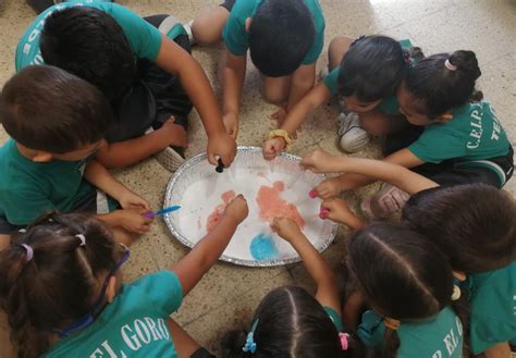 El Alumnado Del Centro RealizÓ Varios Experimentos Para Celebrar El DÍa De La Mujer Y La Ciencia