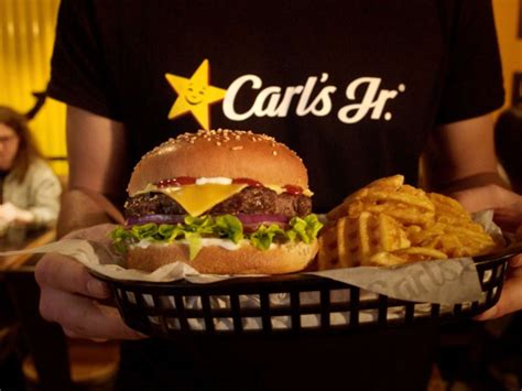 Carls Jr Presenta Su Primera Campaña Publicitaria En Televisión En España