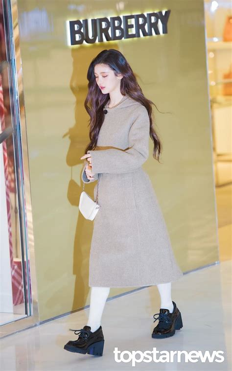 Danielle The Burberry Holiday Pop Up Store The Hyundai Seoul Pantip