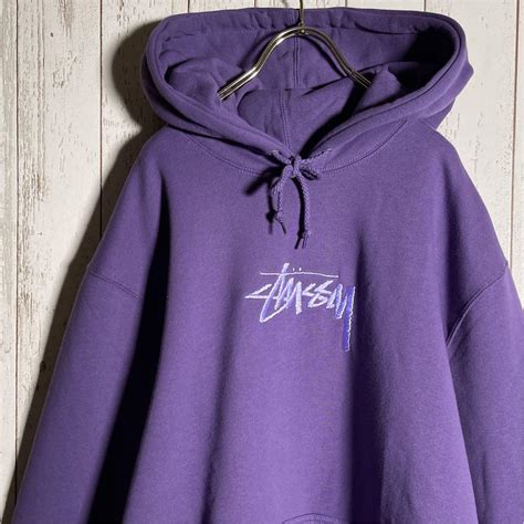 コットン 【希少カラー】stussy ステューシー 刺繍パーカー ベーシックデザイン ですが