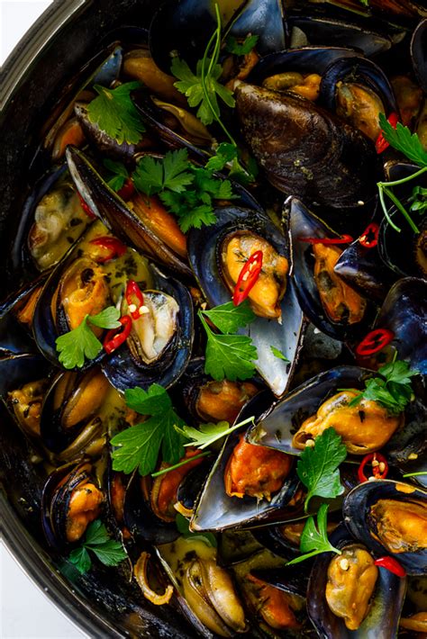 Quick And Easy White Wine Garlic Mussels Simply Delicious Food 24h