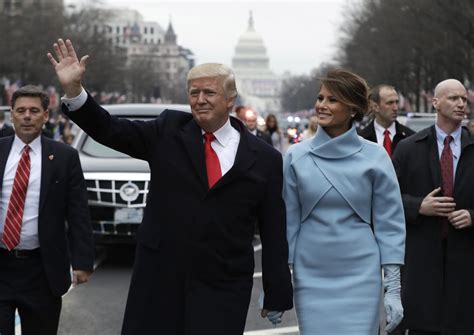 Thousands greet President Trump and family as they arrive at White House