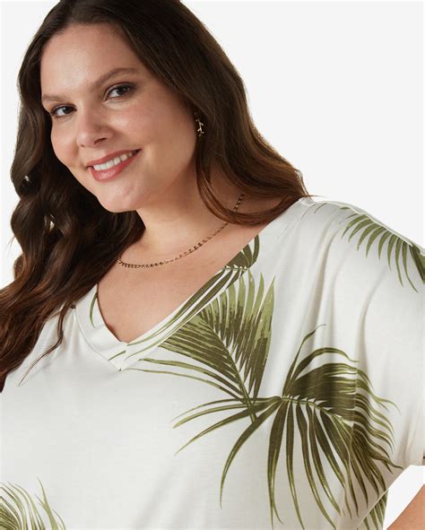 Riachuelo Blusa Plus Size Feminina Ampla Manga Curta Decote V Malha