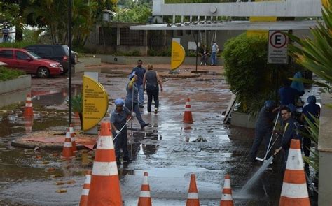 Fotos Chuva Alaga Congresso E Causa Destruição Em Brasília 17 12