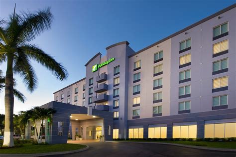 Miami International Airport Hotel and Parking Deals | Park Stay Fly ...